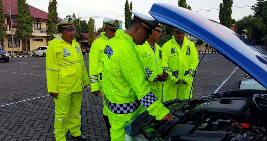 Antisipasi Musim Penghujan, Satlantas Polres Situbondo Cek Peralatan Sigap Bencana