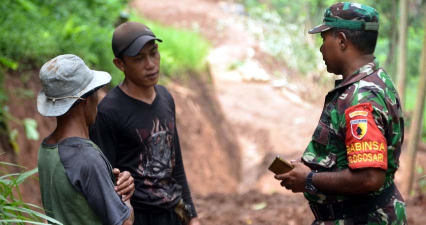 Kehadiran Satgas TMMD ke 107 Bermanfaat Bagi Warga di Situbondo