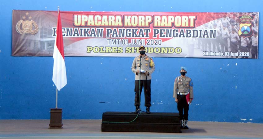 Dua Anggota Polres Situbondo Naik Pangkat Pengabdian