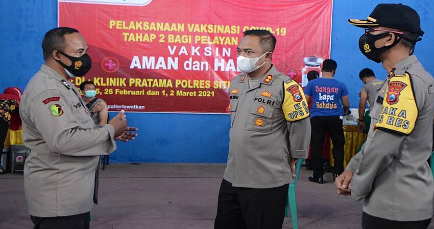 Anggota Polres Situbondo Mulai Divaksin Covid-19