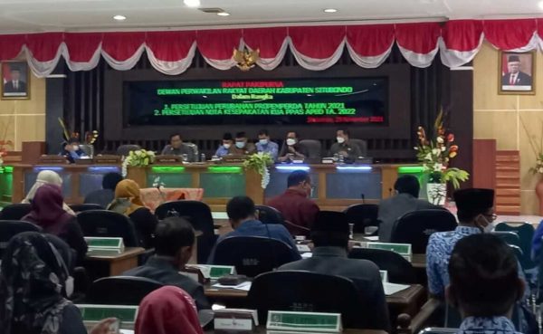 Pemkab Situbondo bersama DPRD Tanda Tangani Rancangan KUA- PASS APBD Tahun 2022