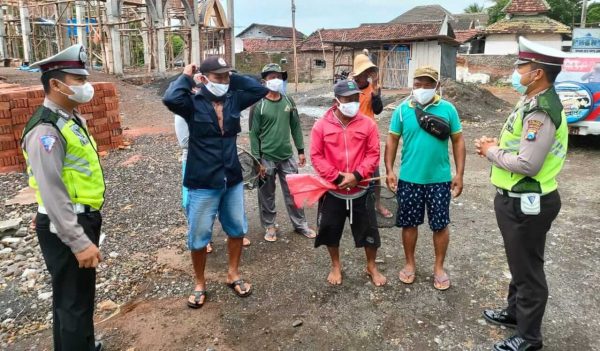 Jelang Nataru, Satlantas Polres Situbondo Gencarkan Patroli Prokes