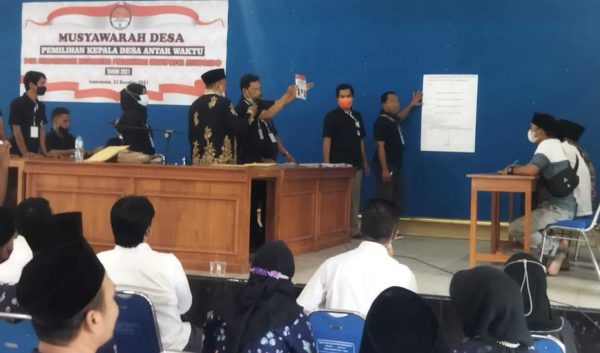 Cakades Supandi Akhirnya Terpilih Sebagai Kades PAW Sumberkolak Situbondo