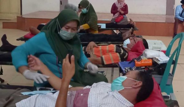 Peringati Hari Bhakti PU, Keluarga Besar Dinas PUPR Situbondo Gelar Donor Darah