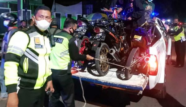 Gelar Operasi Senyap untuk Antisipasi Balap Liar, Satlantas Polres Situbondo Amankan 33 Motor