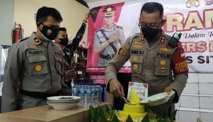 Peringati HPN 2022, Kapolres Situbondo dan Wartawan Adakan Tasyakuran