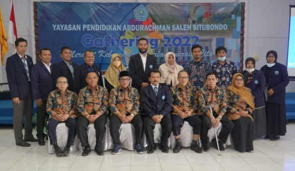 Yayasan Universitas Abdurrahman Saleh Situbondo Gelar Gathering Tahun 2022