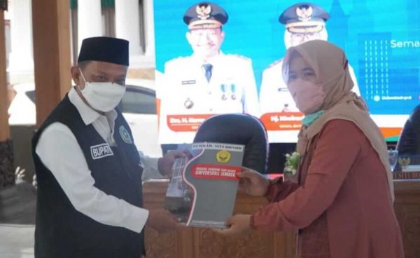 Bupati Situbondo Ajak Mahasiswa Program Magang MBKM Kembangkan Potensi Desa