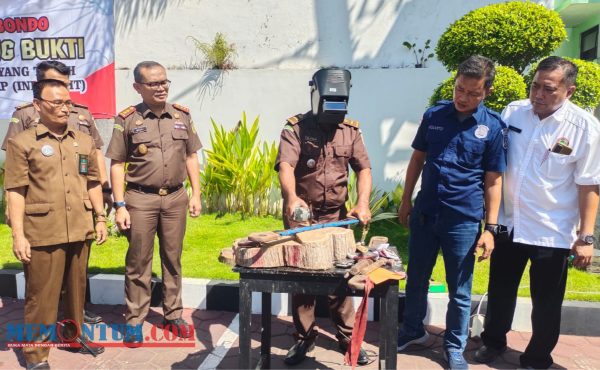 Barang Bukti dari 55 Perkara Inkrah Dimusnahkan Kejari Situbondo