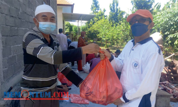 Yayasan Yatim Center Al Firosi Situbondo Sembelih 10 Sapi dan 3 Kambing