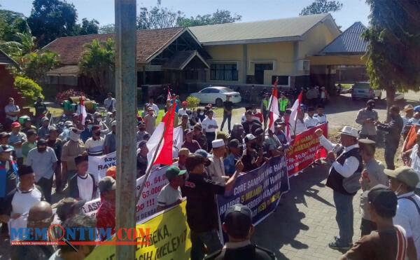 Tuntut Kenaikan Harga Tebu Rp 70 Ribu Perkuintal, Petani Situbondo Unjuk Rasa di PG Asembagus