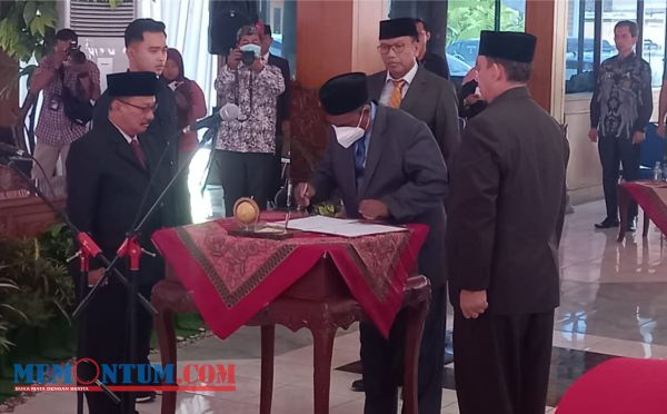 Bupati Karna Lantik Wawan Setiawan Jadi Pj Sekda Situbondo Gantikan Syaifullah