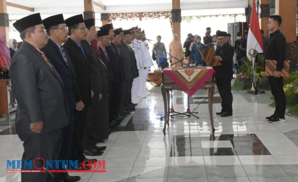 15 Pejabat Eselon II dan III di Pemkab Situbondo Dilantik Bupati Karna