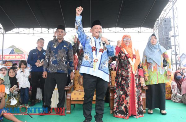 Prosesi Petik Laut Desa Pesisir Dihadiri Langsung Bupati Karna bersama Wabup Situbondo