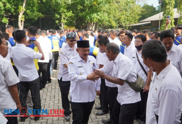 Isi Hari Pertama Kerja, Bupati dan Wabup Situbondo Lakukan Monitoring Dinas dan Beri Motivasi